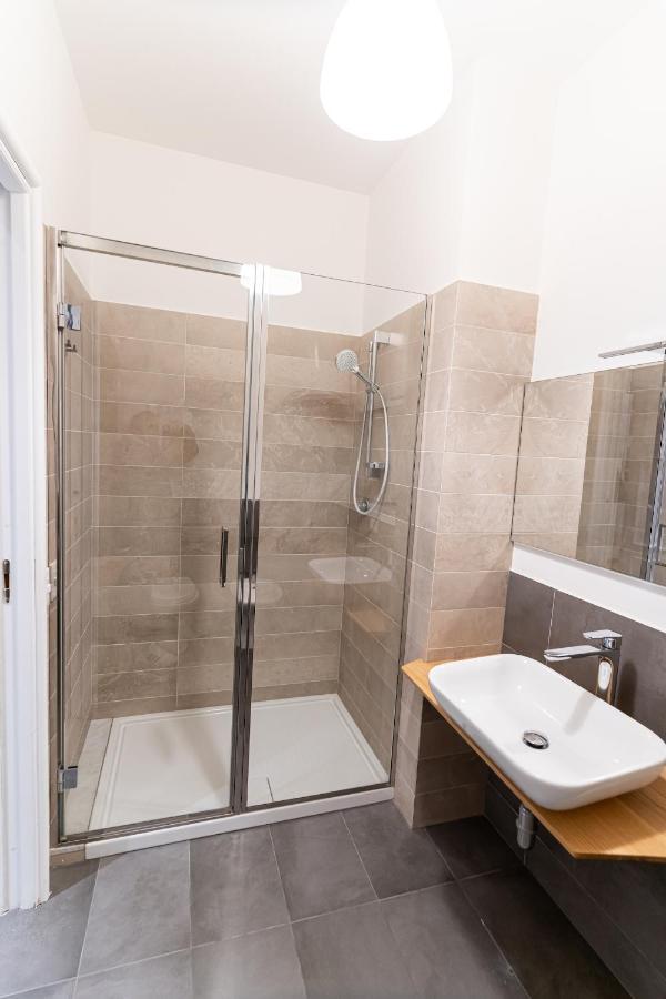Luxury Coa Apartment Палермо Екстер'єр фото